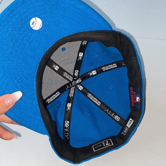 NEW ERA MLB TORONTO BLUE JAYS FITTED CAP 7 3/8 - Picture 4 of 5